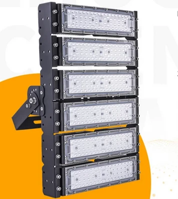 واٹر پروف ڈیزائن کے ساتھ ایک 100W آؤٹ ڈور لائٹنگ فکسچر ، 6500K دن کی روشنی کو سفید روشنی سے خارج کرتا ہے اور پانچ - سال کی وارنٹی کی حمایت کرتا ہے ، جو مختلف بیرونی ماحول کے لئے مثالی ہے۔